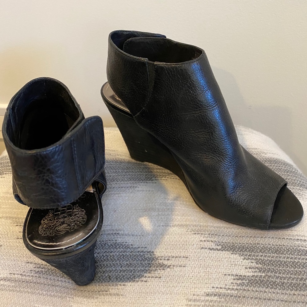 Open toe leather wedges.